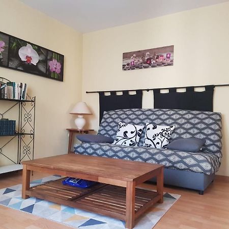 Charmante Maisonnette 2 Personnes Avec Wifi Surgères Exterior foto
