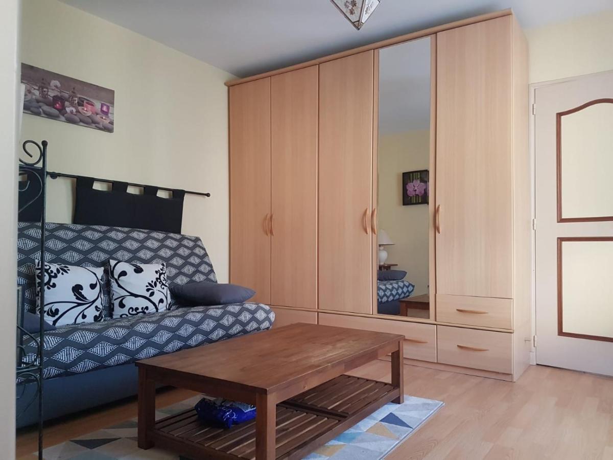 Charmante Maisonnette 2 Personnes Avec Wifi Surgères Exterior foto