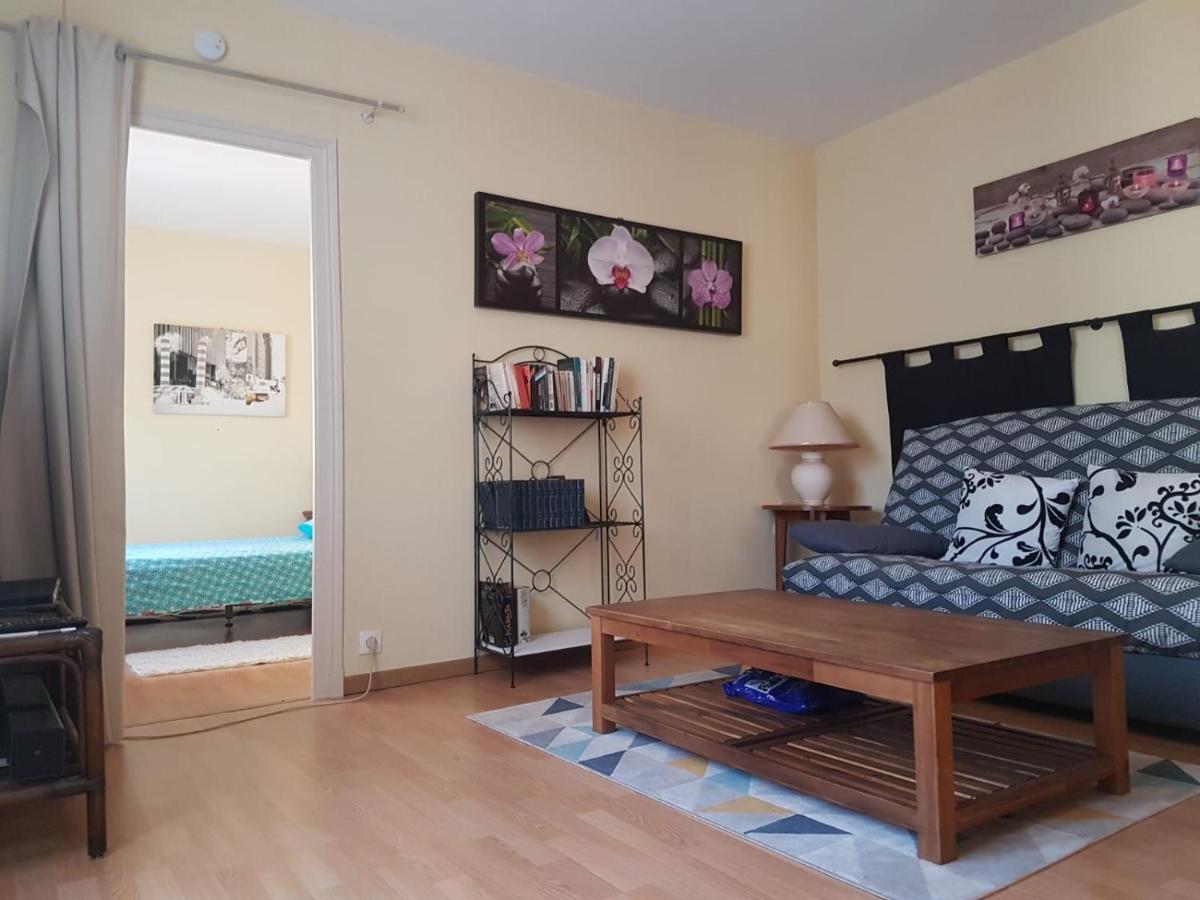 Charmante Maisonnette 2 Personnes Avec Wifi Surgères Exterior foto